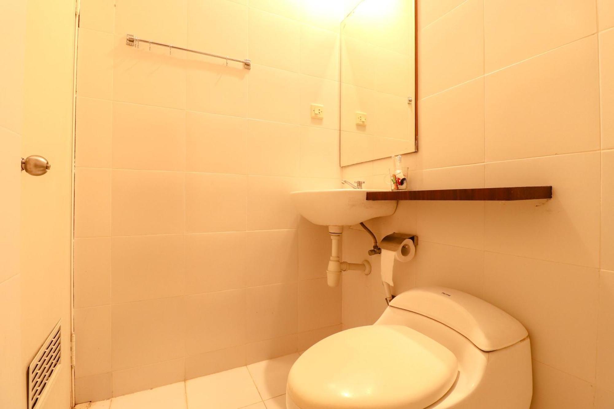 Hotel Jawa Surabaya Esterno foto