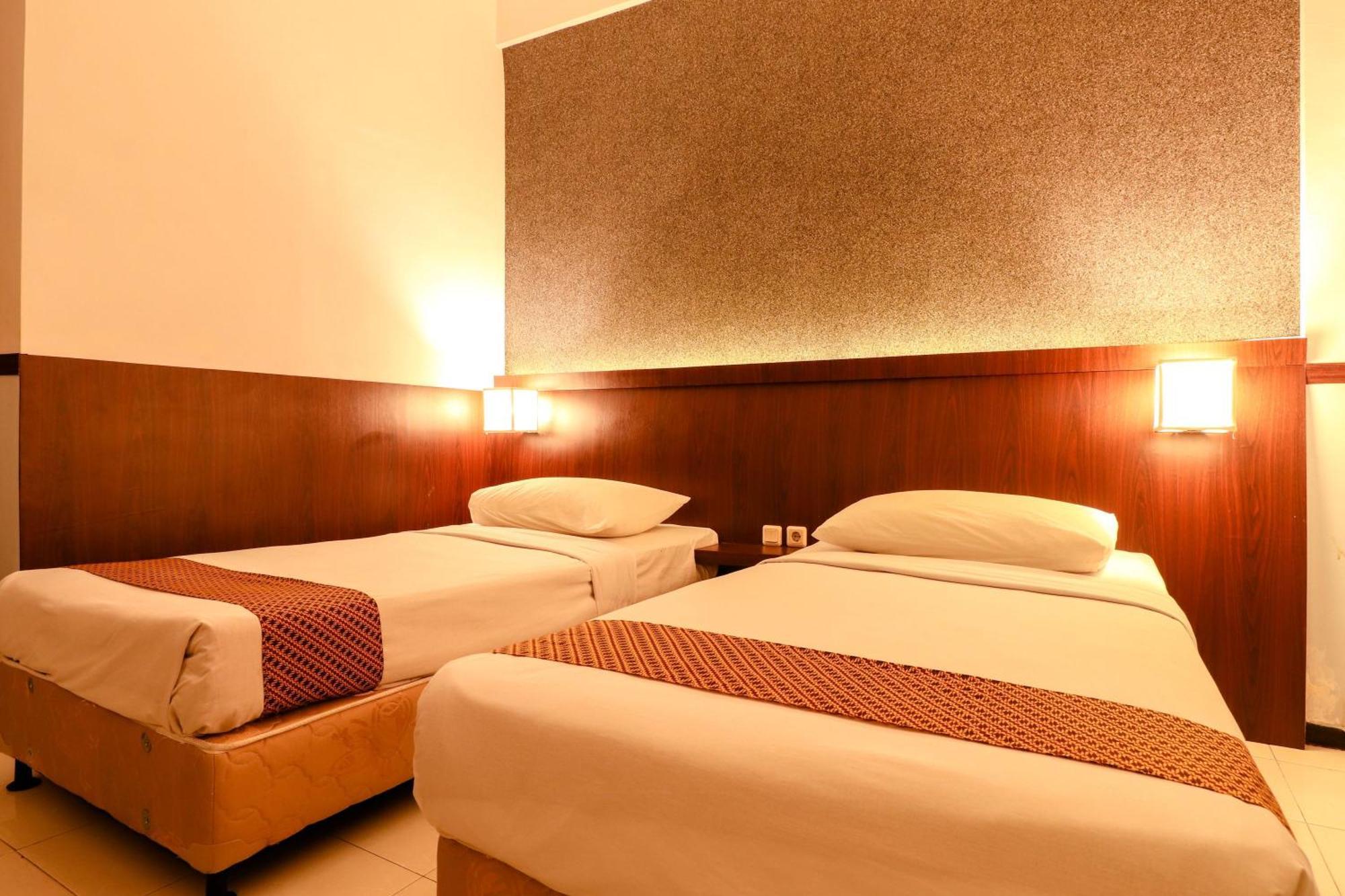 Hotel Jawa Surabaya Esterno foto